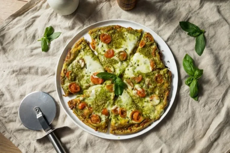 Pesto Soslu Pizza Tarifi