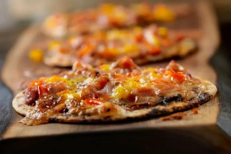 Tortilla Pizza Tarifi