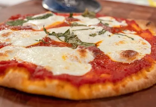 Kaşarsız Pizza Olur Mu?